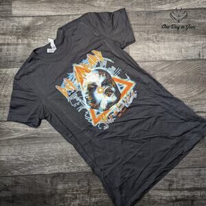 Bell A+Canvas Def Leppard Concert Tee Size L